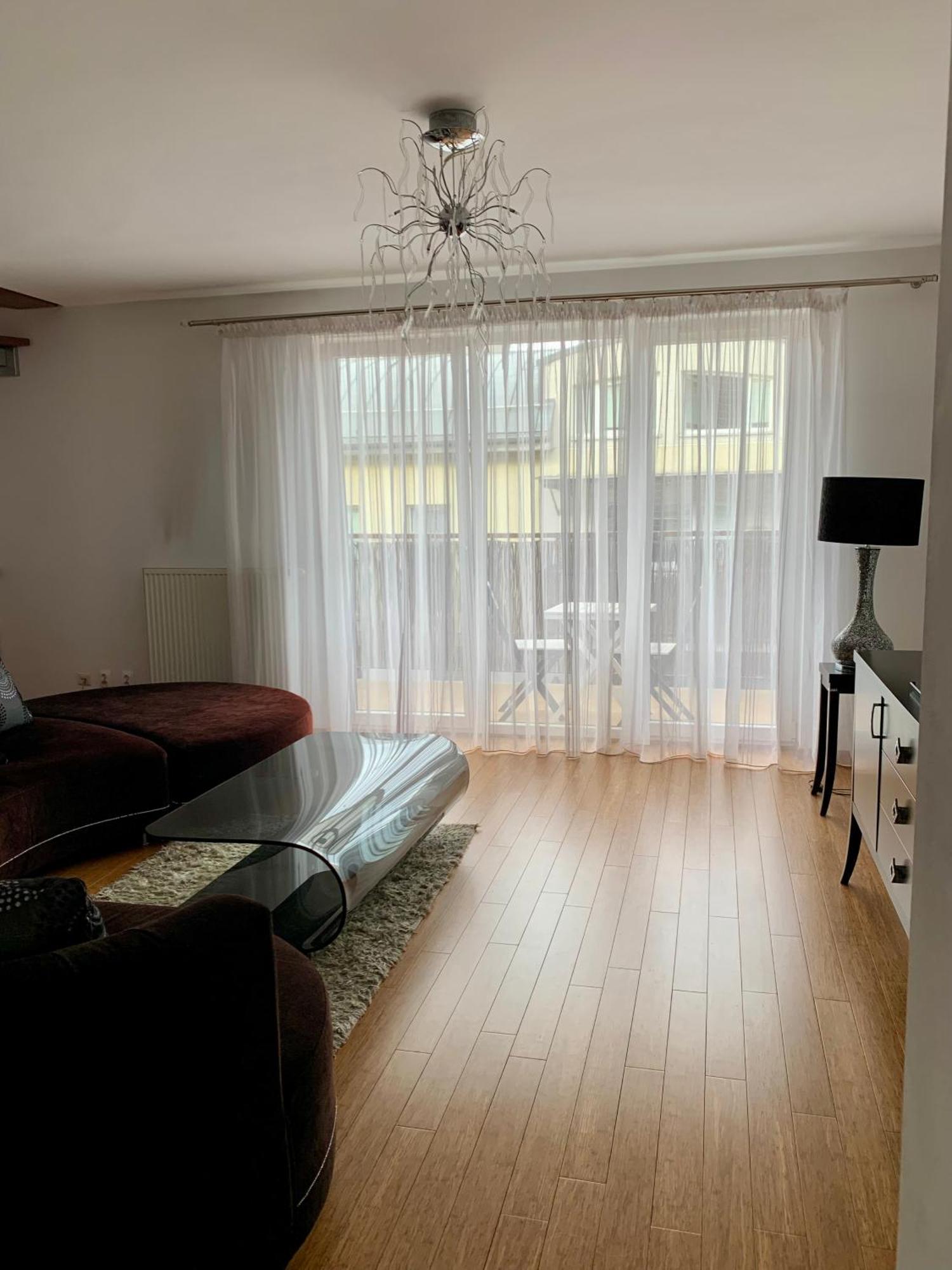 Apartament Pychowicka 18 *